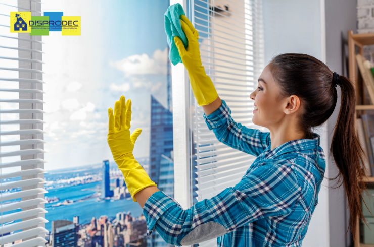 Mantenimiento de tus cortinas y persianas