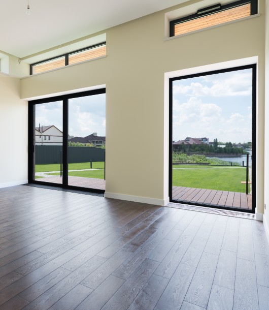 pisos de madera oscura